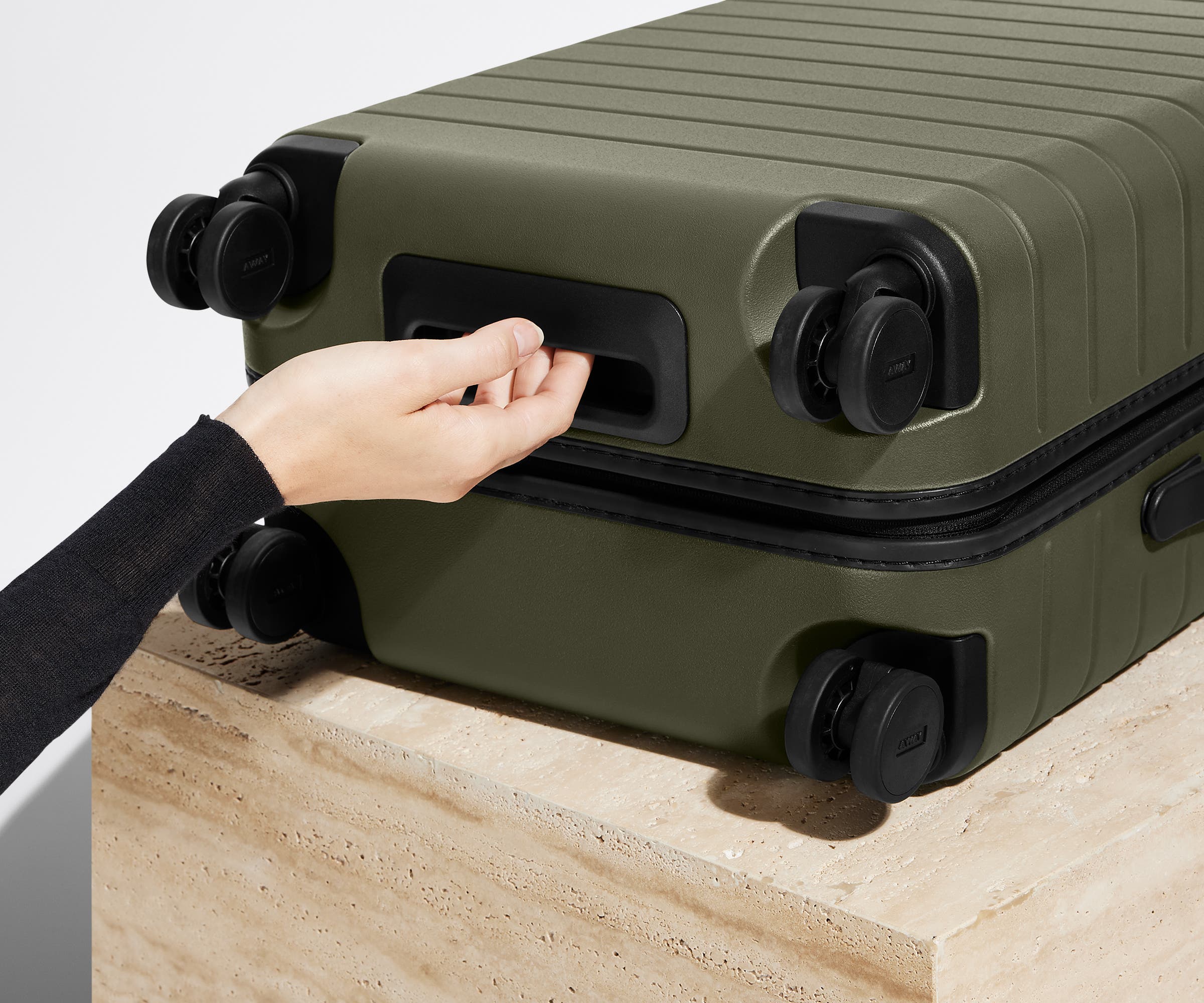 PDP_PC_Matte_Olive_BCO_06_b71465cf-4040-4ce0-ab4f-28cfccbefbc9.jpg